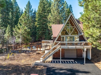 10832 Snowflower Ct, Truckee, CA 96161