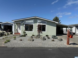 325 N 5th Ave, Sequim, WA 98382