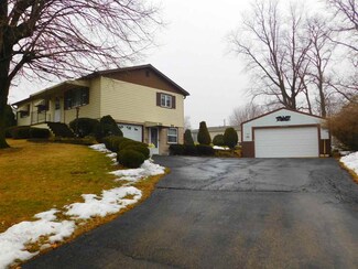 241 S Galena St, Shullsburg, WI 53586