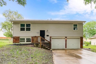 13309 Winchester Ave, Grandview, MO 64030