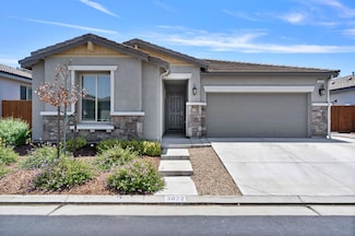 3822 Hannah Ln, Clovis, CA 93619