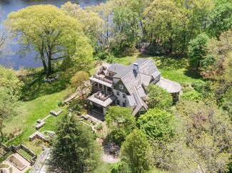 23 Newmarch St, Ipswich, MA 01938