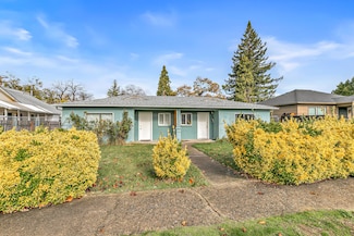 1048 W 13th St, Medford, OR 97501