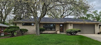 1334 Harrington Dr, Racine, WI 53405
