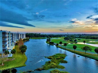 1200 Country Club Dr Unit 5105, Largo, FL 33771