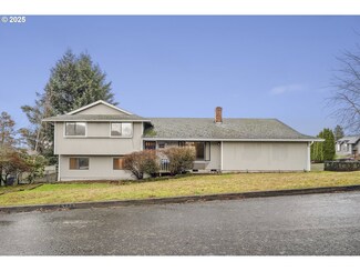 4324 SE Anderegg Dr, Portland, OR 97236