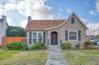 1493 N Del Mar Ave, Fresno, CA 93728