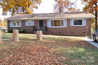 844 Squirrel Hill Rd, Charlotte, NC 28213