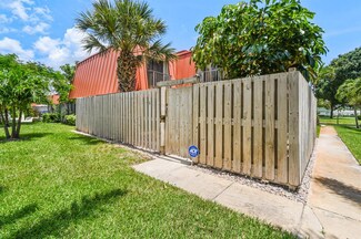 3203 Gardens Dr E Unit B, Palm Beach Gardens, FL 33410