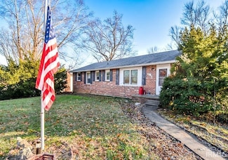 2770 E Bernice Dr, Bloomington, IN 47401