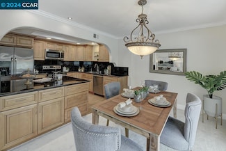 1935 Golden Rain Rd Unit 9, Walnut Creek, CA 94595
