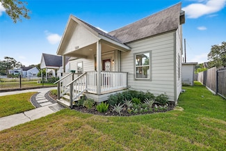 5508 Truett St, Houston, TX 77023