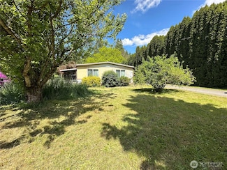 11615 Nisqually Park Loop SE, Olympia, WA 98513