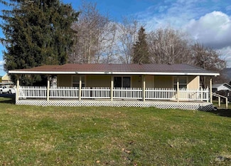 514 8th St, Kamiah, ID 83536