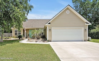 648 Pine Branches Cir SE, Leland, NC 28451