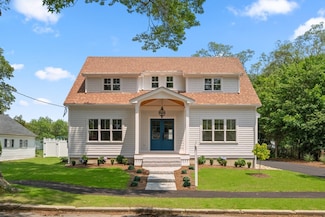 14 Norman Ave, Newburyport, MA 01950