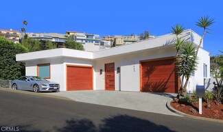 1664 Sunset Plaza Dr, Los Angeles, CA 90069