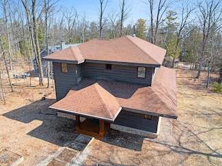 6124 N Cave Point Dr, Sturgeon Bay, WI 54235