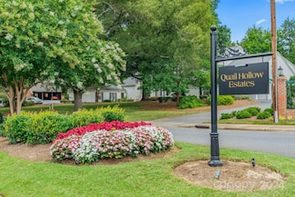 2402 Quail Lake Dr, Charlotte, NC 28210