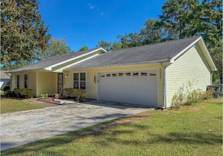 1537 Goodwood Dr, Tallahassee, FL 32308