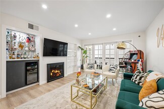 906 N Doheny Dr Unit 318, West Hollywood, CA 90069
