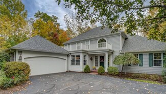 17409 Wildoak Place, Chagrin Falls, OH 44023