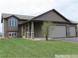 1118 Hidden Creek Blvd, Mayer, MN 55360