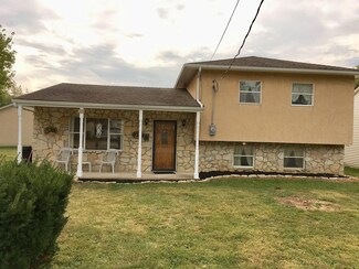 1719 Marlboro Ave, Obetz, OH 43207