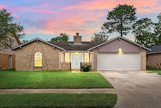 4406 Terlingua St, Pasadena, TX 77504