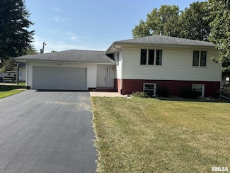 506 S State St, Annawan, IL 61234