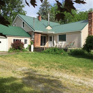 10252 Ridge Rd, Medina, NY 14103