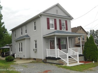 74 Chapman St, Pittston, PA 18640