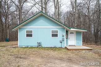 16665 Bromley Dr, Gowen, MI 49326
