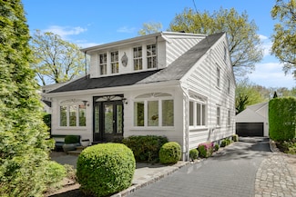 365 West Ave, Darien, CT 06820