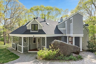 86 Lynn Rd, Ivoryton, CT 06442