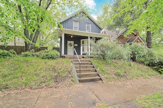1066 Reaney Ave, Saint Paul, MN 55106