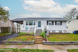206 Arlington Ave, Union Beach, NJ 07735