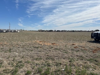 1717 West Ave, Levelland, TX 79336