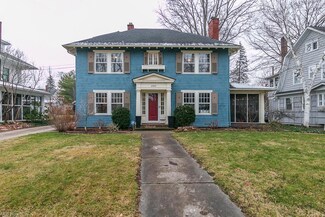 2860 Woodbury Rd, Cleveland, OH 44120