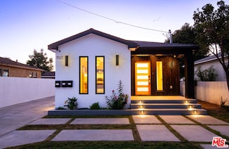 7021 Walker Ave, Cudahy, CA 90201