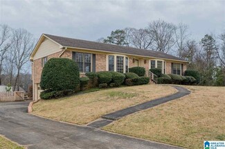 871 Burnhamwood Ln NW, Birmingham, AL 35215