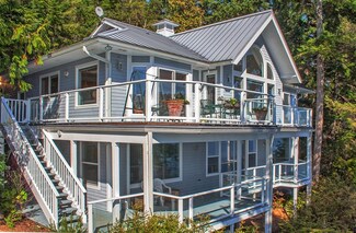 163 Weather N Heights Ln, Brinnon, WA 98320