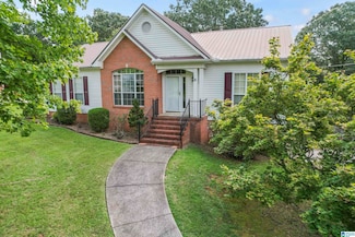 7732 S Crest Trail, Bessemer, AL 35022