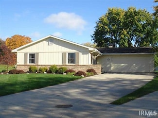 3901 Ravenscliff Place, Fort Wayne, IN 46804