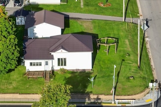 219 N Main St, Greenwood, WI 54437