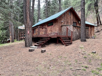 64 Argo Ln, Jemez Springs, NM 87025