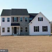 2635 Longridge Dr, Hellertown, PA 18055