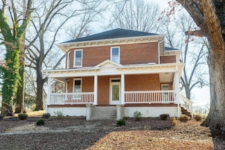 211 Cook Ave, Brookneal, VA 24528