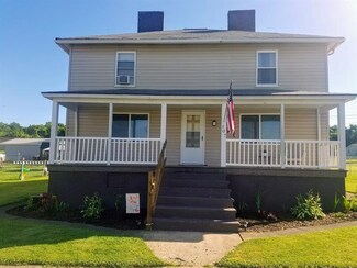 107 E 2nd St, Grindstone, PA 15442