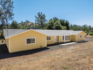 42707 Deep Forest Dr, Coarsegold, CA 93614